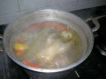 preparazione-brodo-con-gallina-per-le-scrippele-Mbusse_02