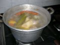 preparazione-brodo-con-gallina-per-le-scrippele-Mbusse_03